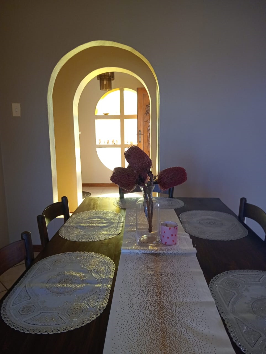 3 Bedroom Property for Sale in Wavecrest Eastern Cape